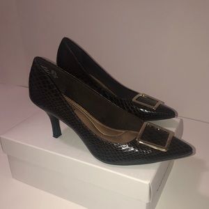 Comfort Plus by Predictions Black Heels